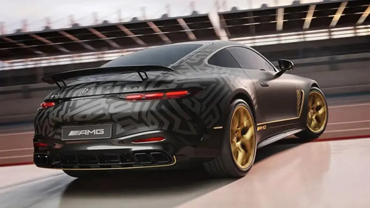 2026 Mercedes-AMG GT 63 APXGP Edition